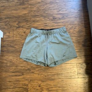 grey nike shorts